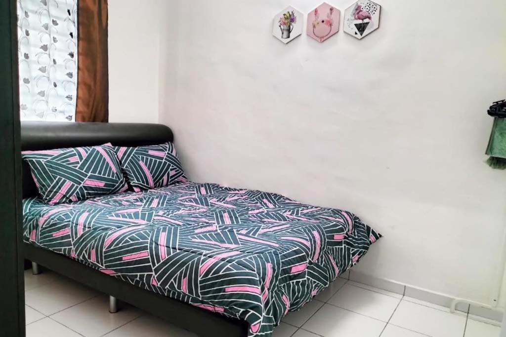 Iris 55 Corner Lot House Spacious Outdoor With Wi-Fi Johor Bahru Esterno foto